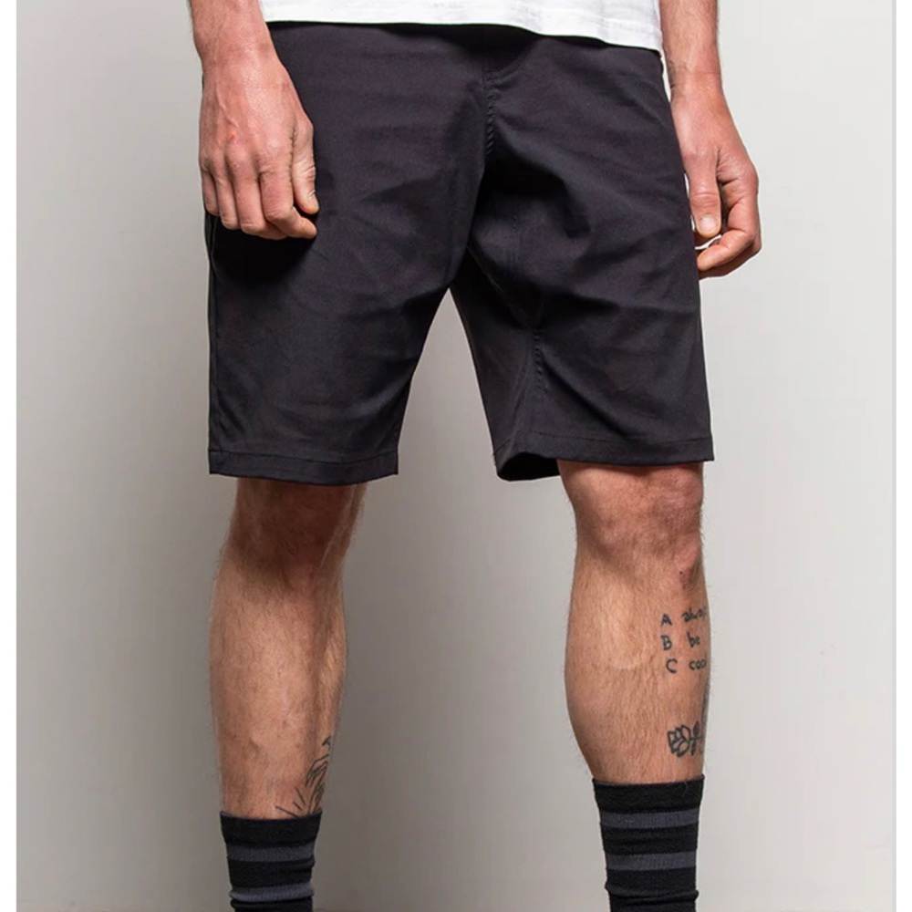 686 Men’s Everywhere Hybrid Short - Relaxed Fit
